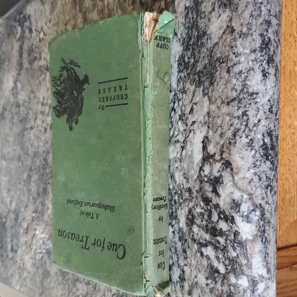 Cue for Treason - Picture 2 of 5